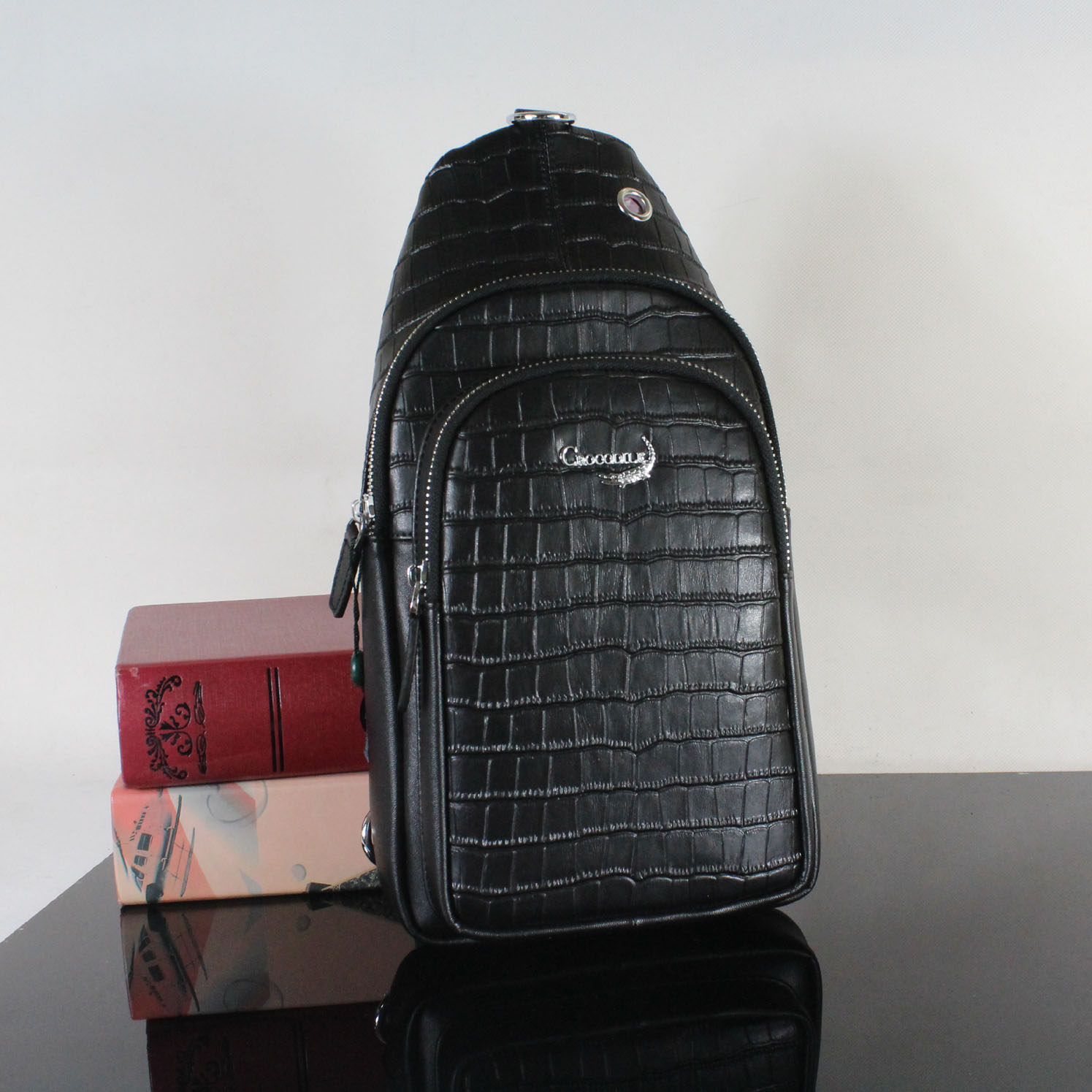 正品crocodile/鳄鱼恤男式胸包aa00116-4b 男包_7折现价378元