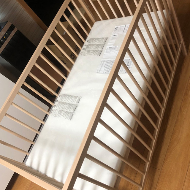 IKEA Jinan IKEA ການຊື້ພາຍໃນປະເທດ Singlet crib ຕຽງນອນເດັກນ້ອຍ beech ທີ່ເປັນມິດກັບສິ່ງແວດລ້ອມຂອງເດັກນ້ອຍເກີດໃຫມ່ທີ່ແທ້ຈິງ