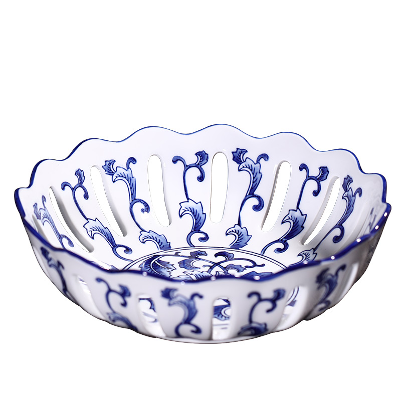 Jingdezhen porcelain hollow ceramic fruit bowl dried fruit snack plate creative new Chinese style is classic the sitting room tea table furnishing articles