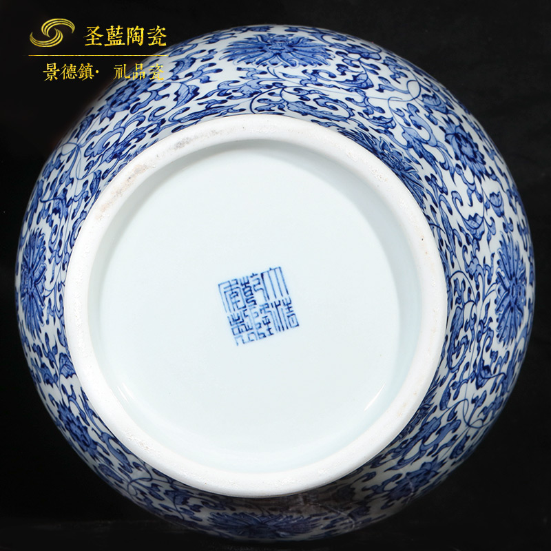 Jingdezhen ceramics imitation qianlong blue and white porcelain vases, flower arrangement furnishing articles of new Chinese style porch decoration decoration