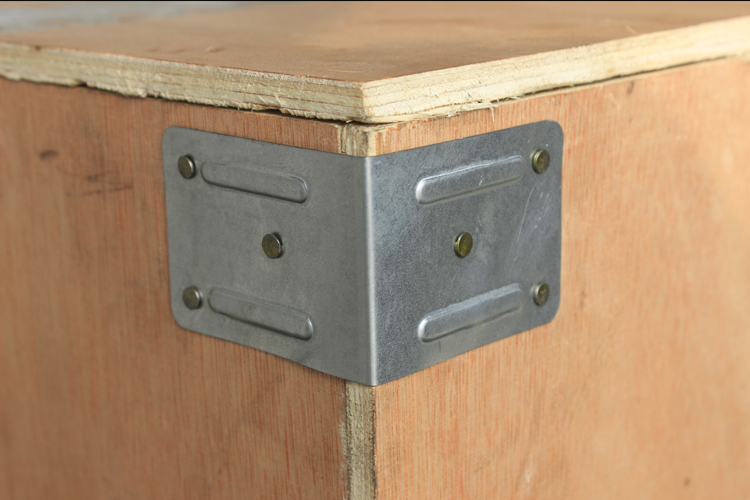 木箱包角铁皮出口护角包装箱铁片铁包角拐角90度折弯直力昂