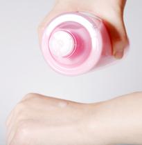 Ran Zhixuan moisturizing hydrating powder water rose Toner lotion high-end customized skin care products