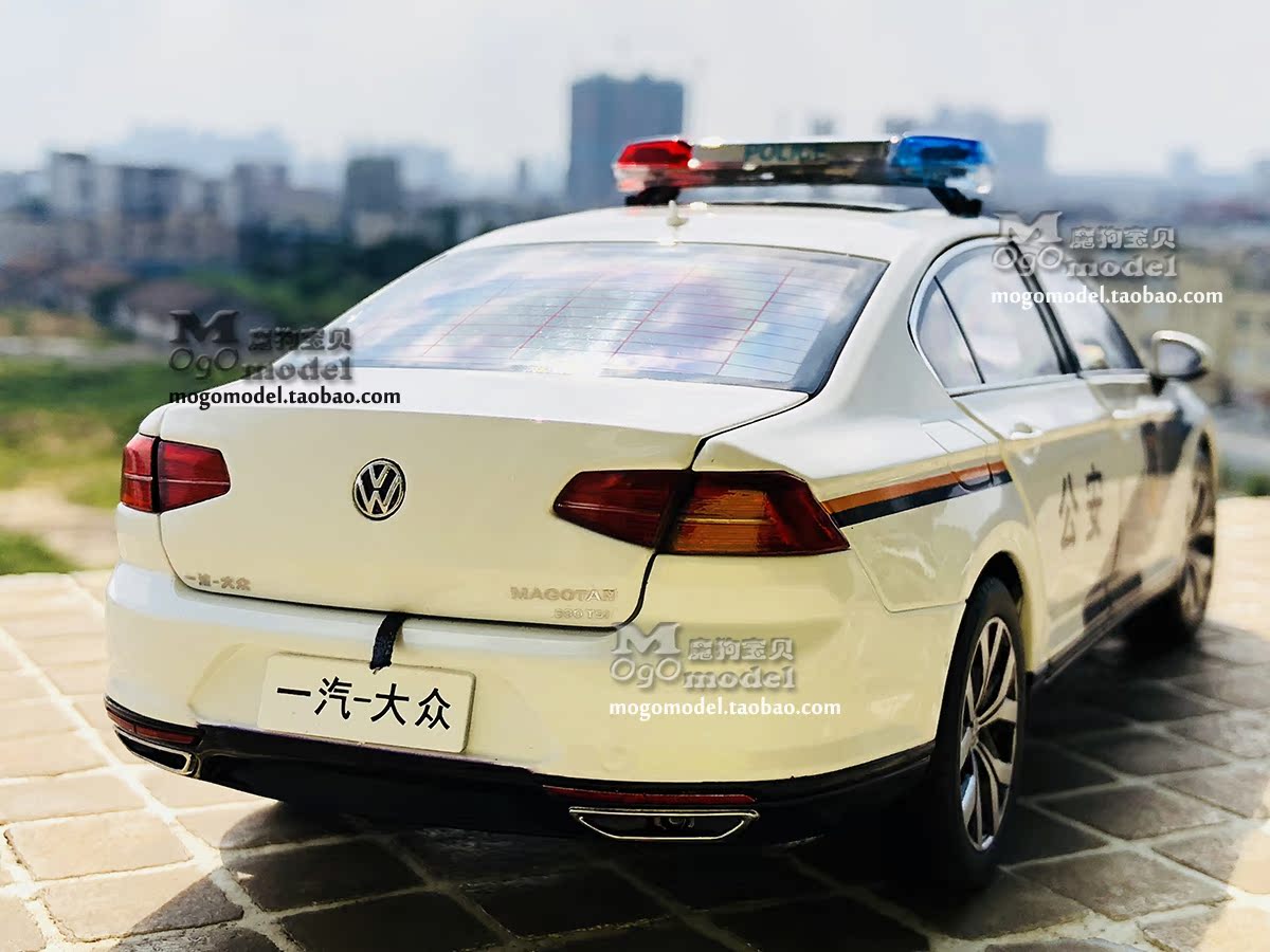 原厂 一汽大众 全新迈腾警车模型 b8 2017款 1 :18 合金汽车模型