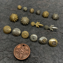 Dongguan broken copper Japanese chrysanthemum nails cloth buckle pure copper chrysanthemum foot nails decorative buckle classic clothing leather accessories