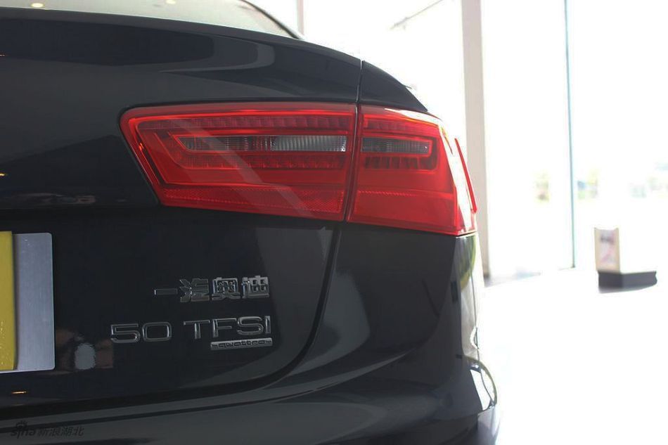 奥迪排量标 a4l/a6l/a8l/q3/q5q7 30 35 40 45 50 55tfsi后标字标