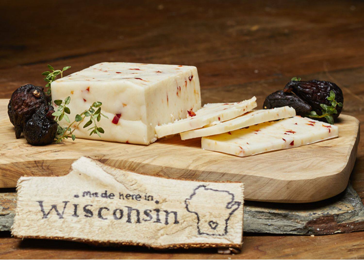 辣味杰克芝士夹三文治即食辣椒奶酪烤焗起司块pepperjackcheese