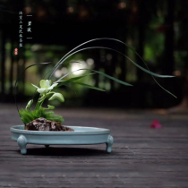 (- Bibo -) Imitation Song Dynasty Ru Kiln three-legged iron tire full of glaze nail burning beast foot pot Chengqing fruit plate Refreshment plate