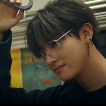 Zhu Zheng Ting with irregular polygon glasses gold edge Big Frame anti-blue red ins plain mirror men and women