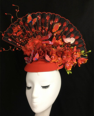 Red T-Stage Model Walking Show Stage Performance Exaggerates Fan Headdress Forest Photographic and Photographic Accessories