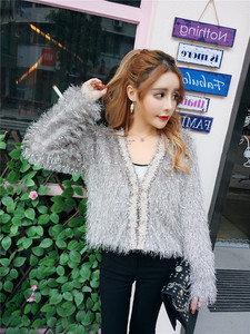 Autumn and Winter New Short Coat with Slim Hair and fringed hair