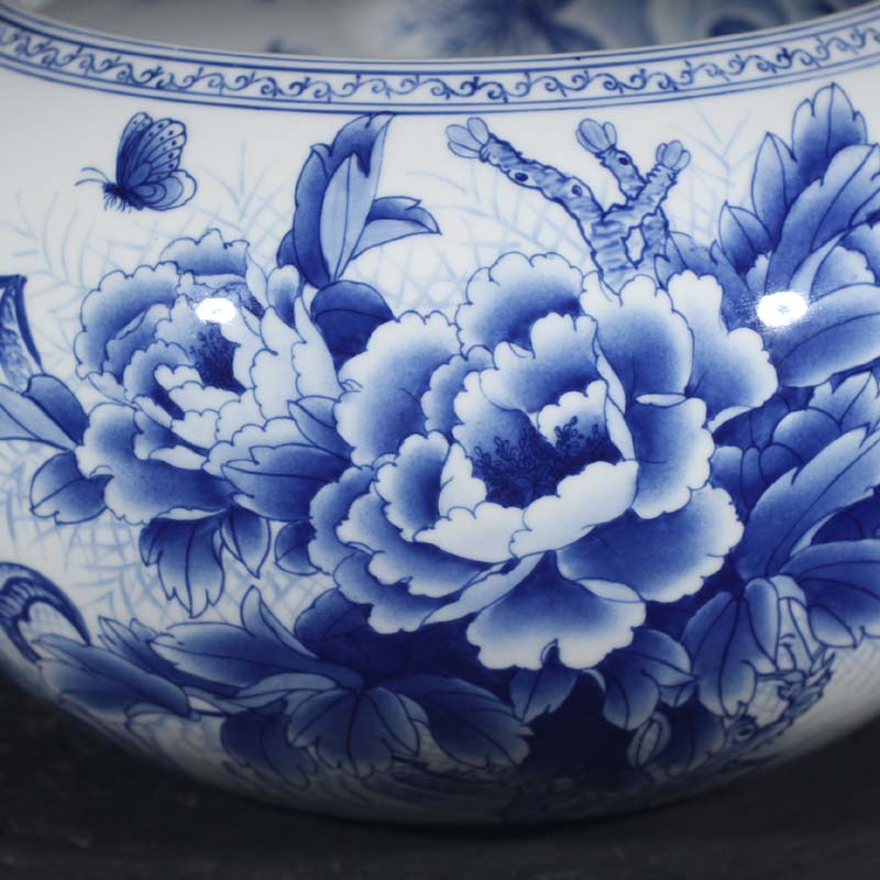 Blue and white double - sided peony peony writing brush washer from jingdezhen Blue and white porcelain porcelain basin display writing brush washer water is shallow