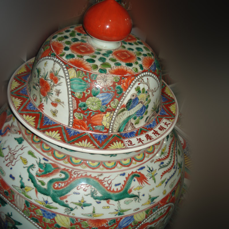 Jingdezhen hand - made imitation wanli general colorful porcelain pot 1 meter high general China ancient characters