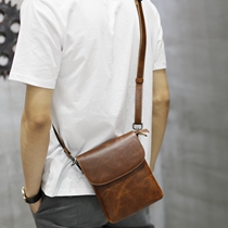 Mens bag mobile phone fanny pack Korean version of the trend crossbody casual bag Crazy Horse leather shoulder bag clamshell bag