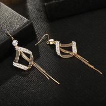 Korean style design quality face thin new earrings Retro earrings womens long tassel net red temperament earrings
