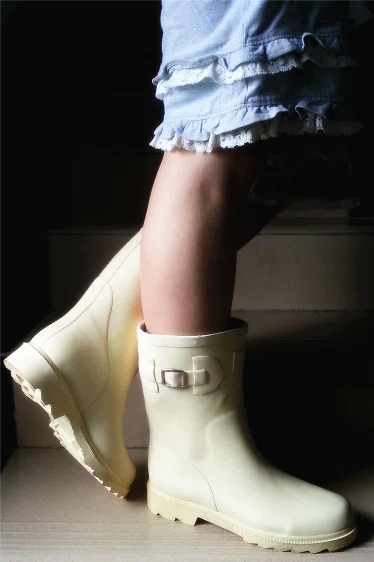 新款直销出口日本韩国少女多色雨靴亮丽雨鞋中筒时尚水靴套鞋包邮