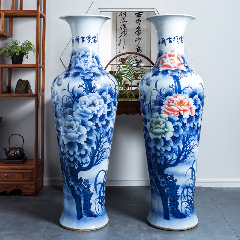 Blue and white porcelain of jingdezhen ceramics furnishing articles sitting room of large vases, large household act the role ofing is tasted Chinese style hotel decoration