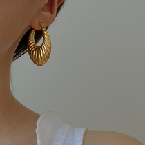 Wearring French minimalist Oval stripe hollow earrings female European and American cold wind all day ear ornaments