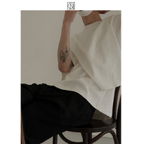 COLN far to see it you thought it was bronze 1 common tee was actually kings double door flap short sleeve T-shirt