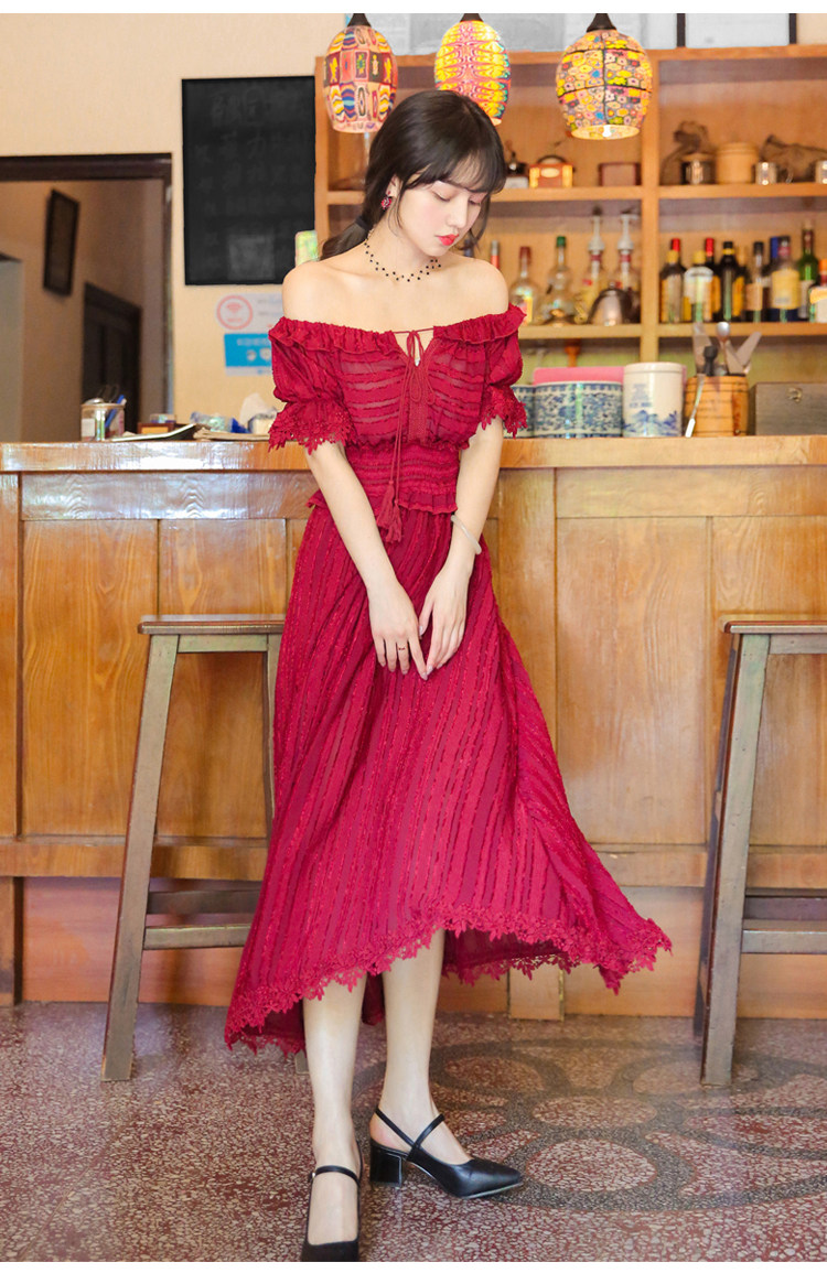 1220#实拍#夏季一字肩钩花荷叶边连衣裙收腰百褶波西米亚长裙