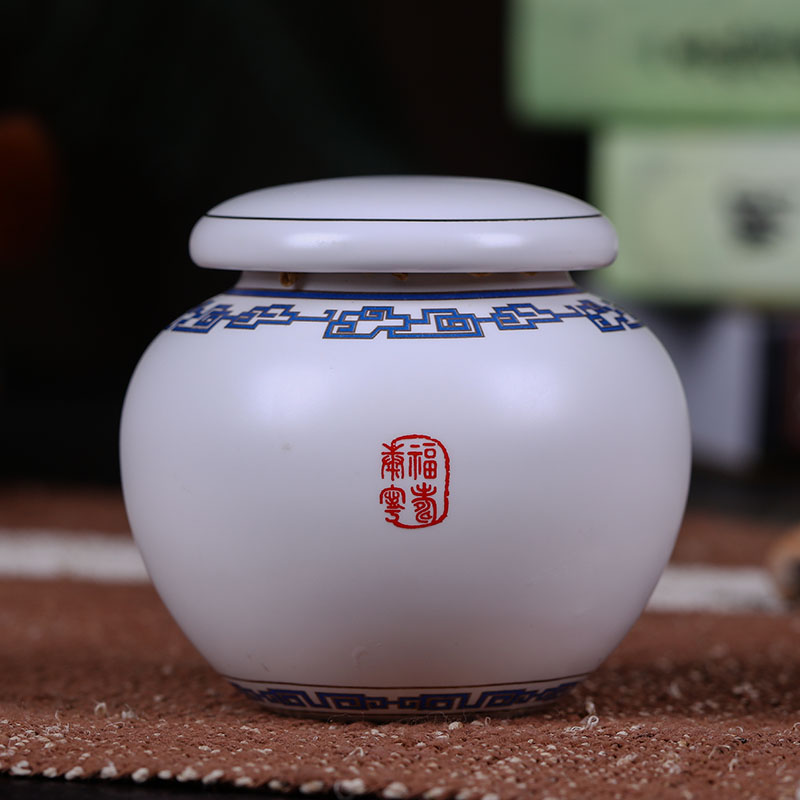 Jade butterfly jingdezhen ceramic caddy fixings general seal pot home small moistureproof receives the two storage tanks