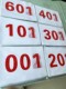 스포츠 게임 번호 천 반점 흰색 배경 빨간색 번호 001-1000 트랙 및 필드 마라톤 번호 의류 번호 색상 스포츠 게임 번호 천 반점 흰색 배경 빨간색 번호 001-1000 트랙 및 필드 마라톤 번호 의류 번호 색상
