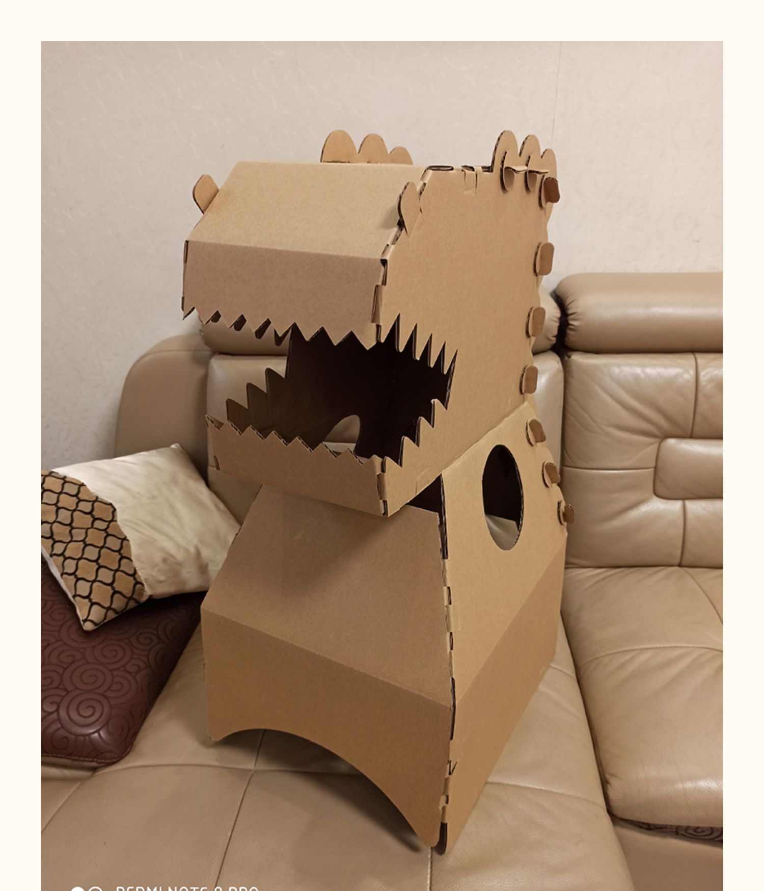 儿童霸王龙纸箱恐龙纸板壳可穿玩具幼儿园手工制作模型diy