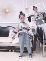 Girls T-shirt 2020 Early spring new CUHK Tong Han version Graffiti Long sleeves Exposed Umbilical short blouses for undershirt Ocean Gas Tide