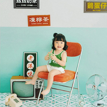 Photo studio Hong Kong style theme props childrens photography retro photo photo phone radio shooting background ornaments
