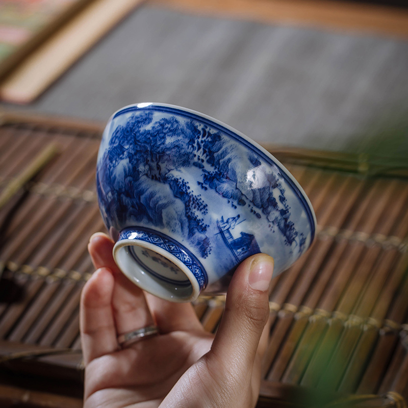 The Owl up jingdezhen blue and white tea set ceramic collection maintain kung fu tea cups and calligraphy masters cup perfectly playable cup