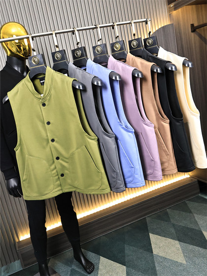 Orders in the island country! Can be matched with couples! Spring men's solid color sleeveless vest vest jacket
Orders in the island country! Can be matched with couples! Spring men's solid color sleeveless vest vest jacket