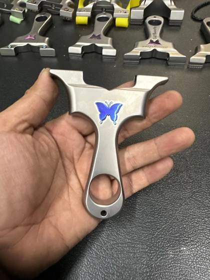 All -titanium alloy three -generation dragon tooth butterfly slingshot
All -titanium alloy three -generation dragon tooth butterfly slingshot