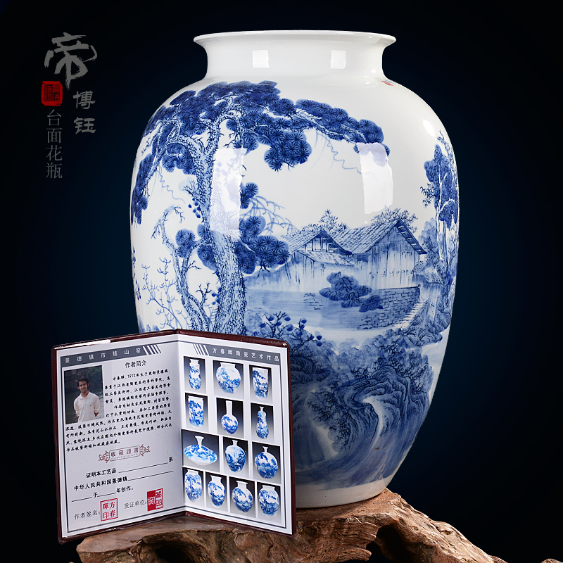 The Master of jingdezhen ceramics hand - made scenery of blue and white porcelain vase Chinese style living room TV cabinet decorative furnishing articles arranging flowers