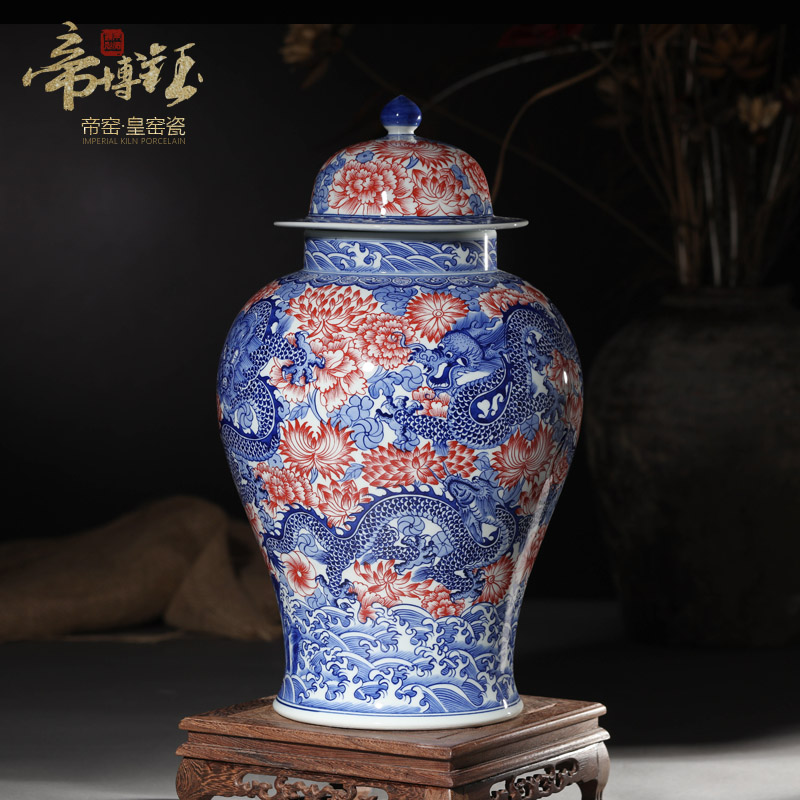 Antique hand - made porcelain of jingdezhen ceramics youligong red dragon wear a flower is the general pot of Chinese style living room home furnishing articles