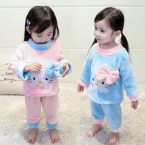 New thickened pajamas for female babies 0-3 years old infants and infants plus velvet cartoon flannel 4 home clothes girls autumn and winter clothes