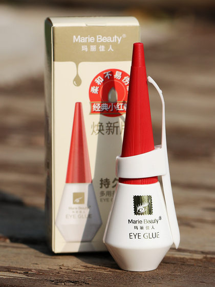 가짜 속눈썹 접착제 Mary Beauty 사용 이중 눈꺼풀 투명한 색채 아름다운 눈을 사용합니다. 가짜 속눈썹 접착제 Mary Beauty 사용 이중 눈꺼풀 투명한 색채 아름다운 눈을 사용합니다.