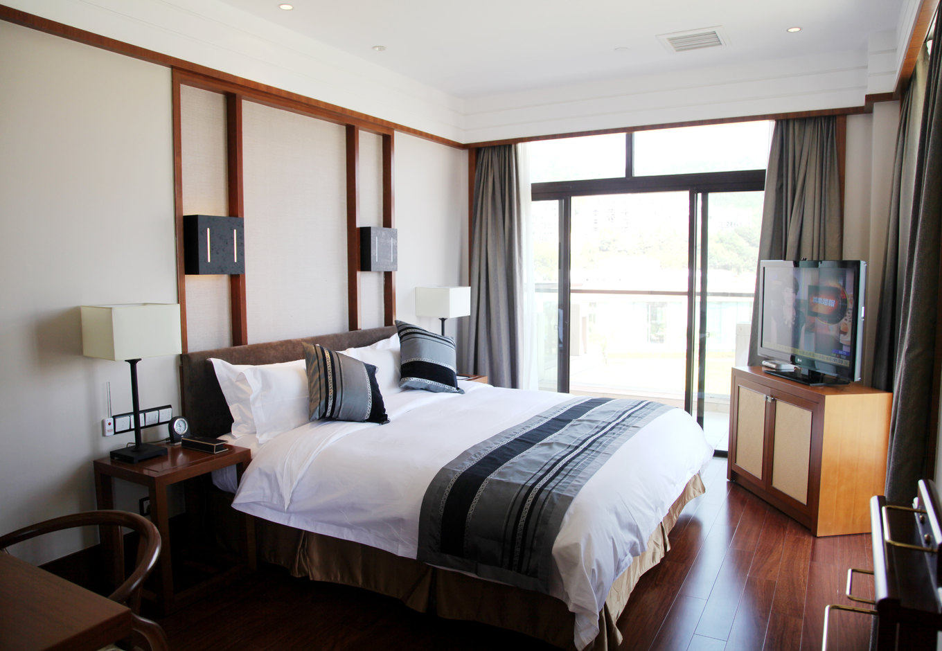 舟山市岱山县秀山岛前景君廷温泉度假酒店特价房/海景双床/大床房