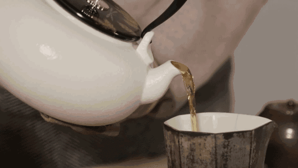 600_338gif 动态图 动图