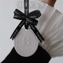 Original car aromatherapy ornaments pendant solid gift box decoration interior Zuma Dragon Blue wind chime essential oil ribbon