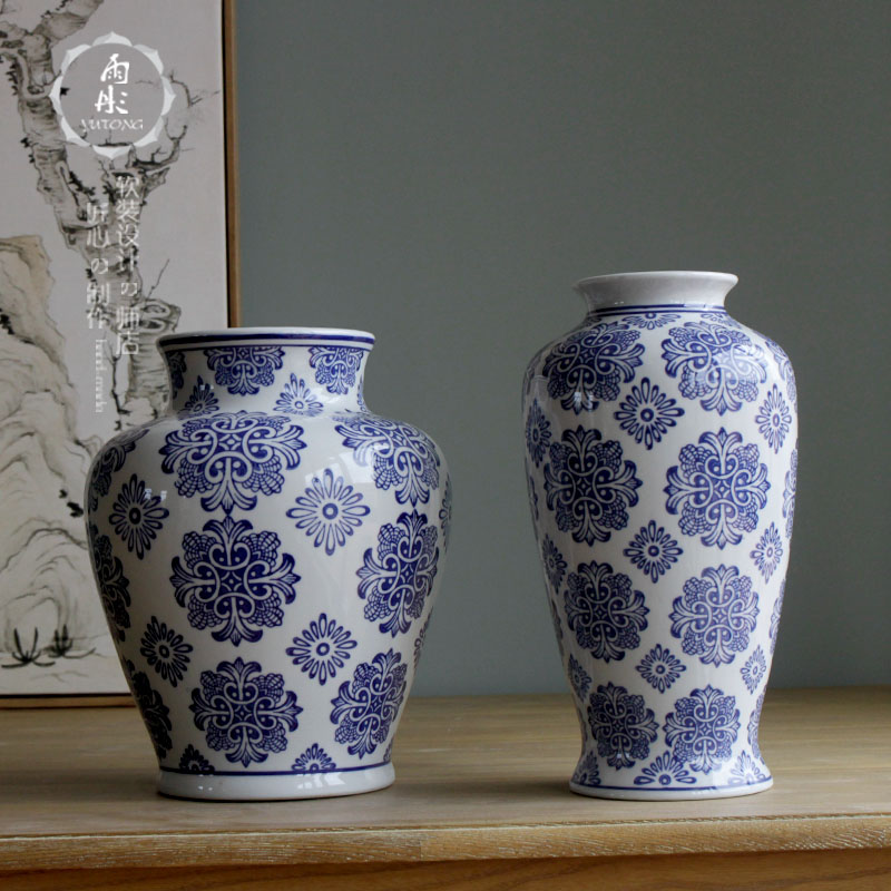 Blue moon series of Blue and white porcelain vase of jingdezhen ceramic vase furnishing articles furnishing articles at home in the living room