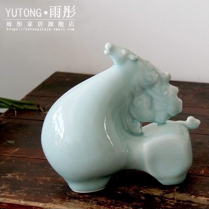 Jingdezhen ceramic horse furnishing articles sitting room home decoration ceramic handicraft decoration household ceramic horse furnishing articles