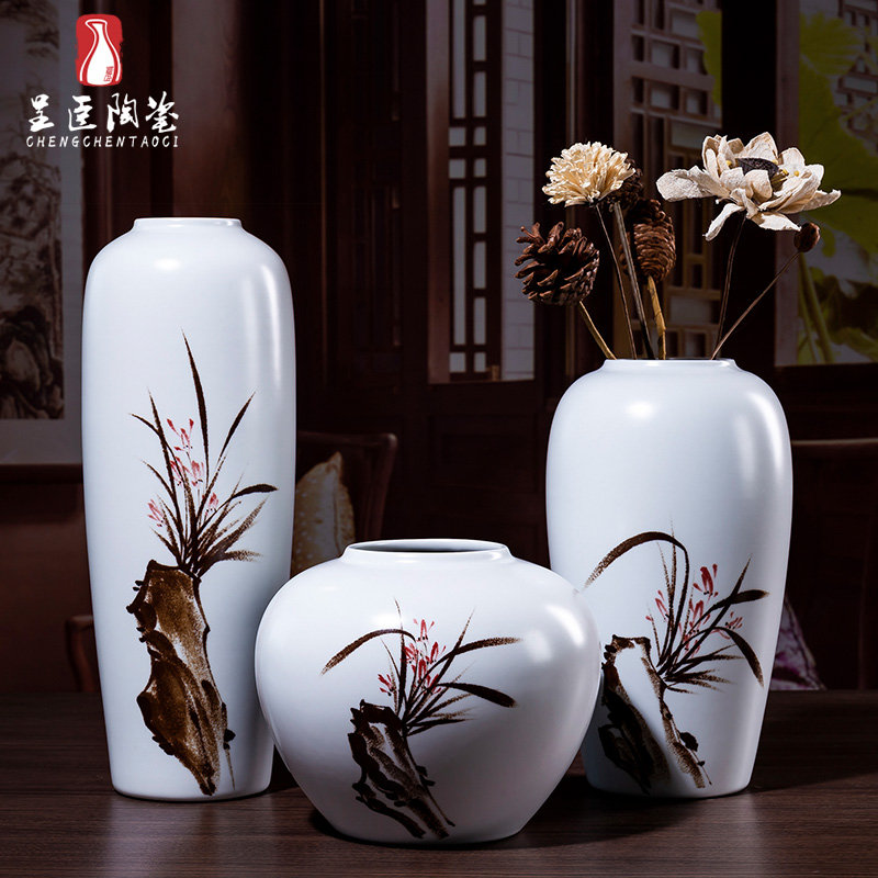 Jingdezhen ceramic vase furnishing articles sitting room bedroom office office table of porch is the white antique bottles of tea table