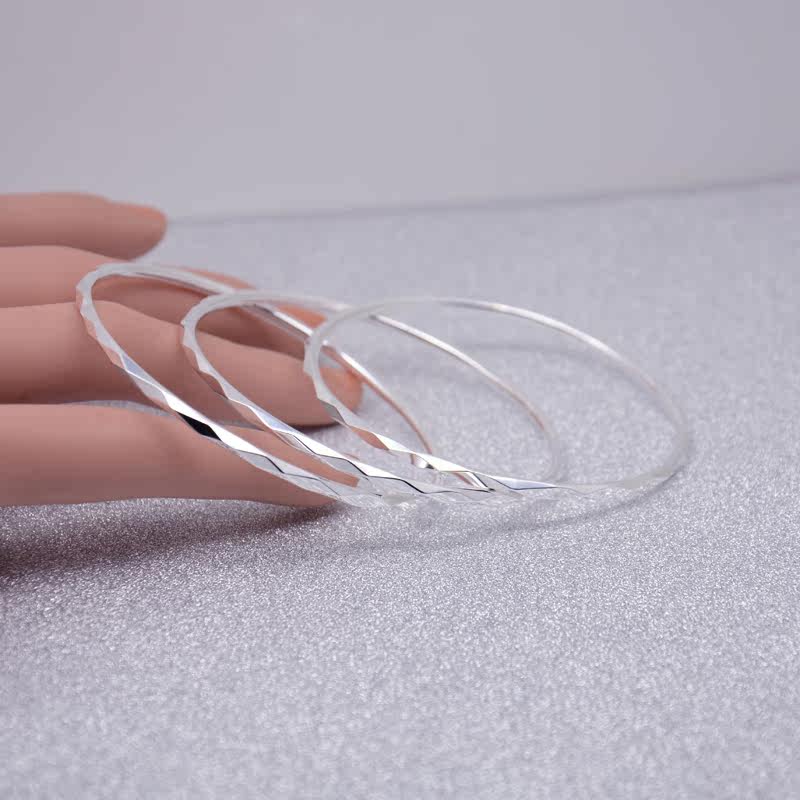 名称〗 圈圈手镯          〖材质〗纯银s990