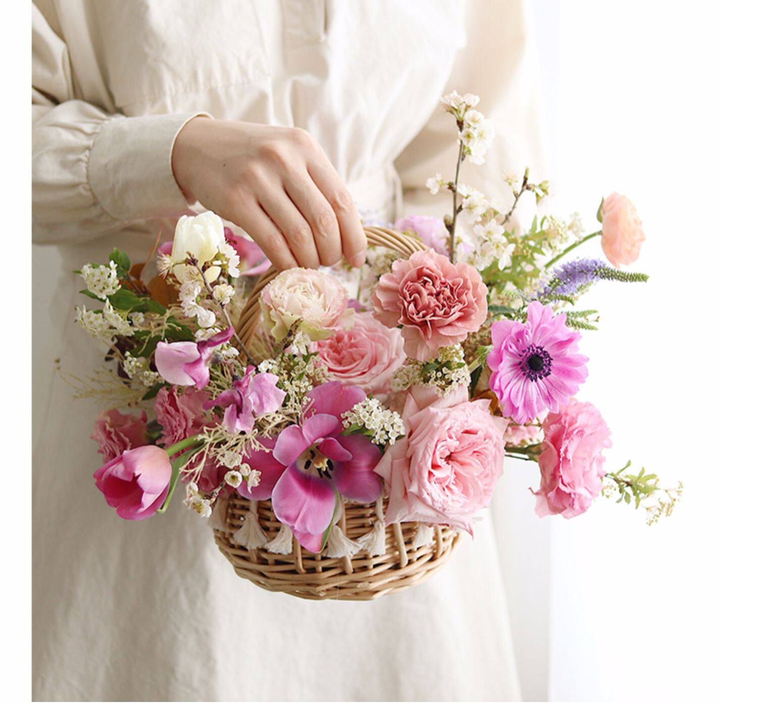 生日玫瑰藤编流苏手提花篮客厅插花摆件手工编织插花花盆花店