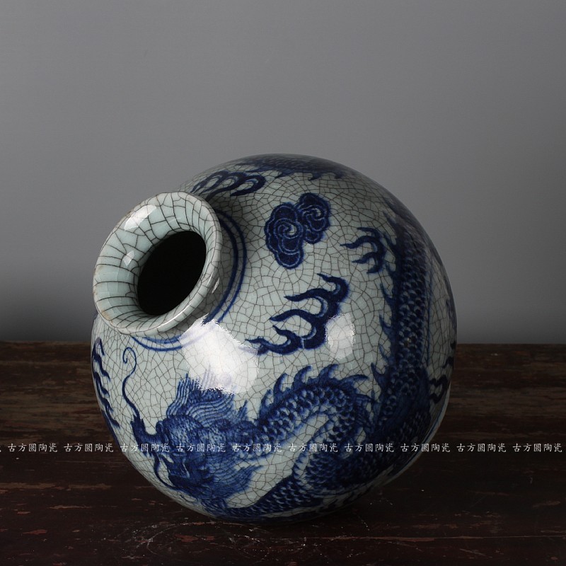 Antique porcelain of jingdezhen ceramics piece of crack open green glaze vase classical modern home act the role ofing is tasted furnishing articles in the living room