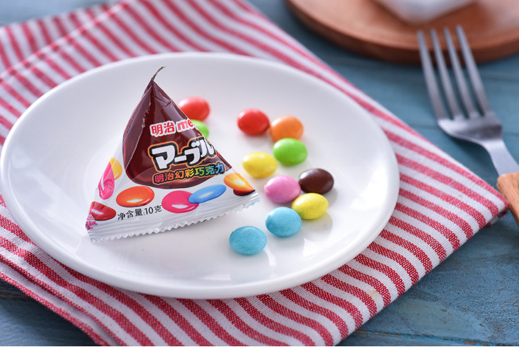 明治香蕉味娃娃味幻彩巧克力宝富橡皮糖综合水果口味10g 215