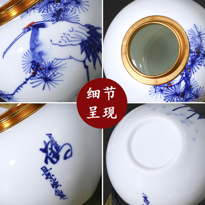 Jingdezhen ceramic tea pot hand - made seal pot store receives trumpet puer tea half jins of blue and white porcelain household