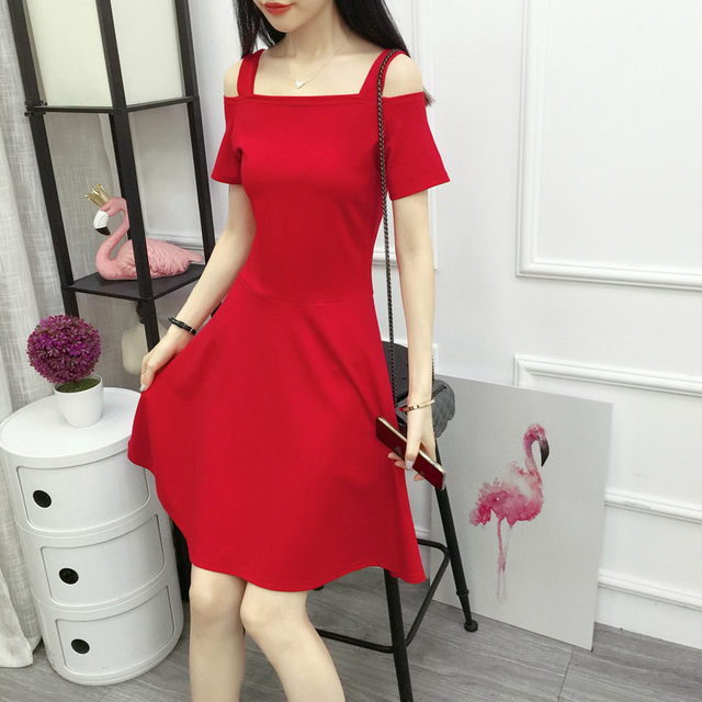 ເສື້ອຍືດແຂນສັ້ນ a-line suspender 2022 new summer dress sexy one-shoulder mid-length temperament slim skirt