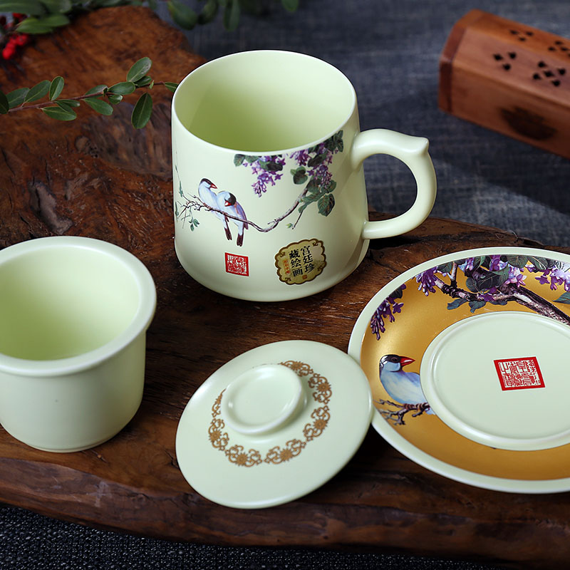 Jingdezhen ceramic cups with cover to filter the tea cup home boss office water in a glass tea set