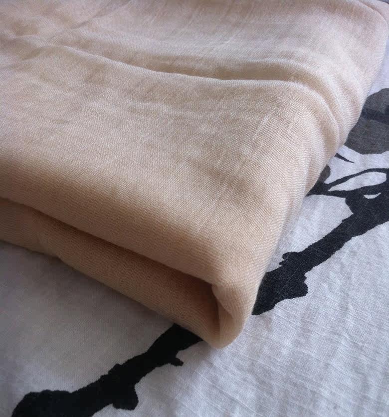 秋冬女士淡雅米色棉麻围巾薄款柔软透气纯色围巾披肩