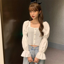 Early autumn 2021 New Korean version of net red stitching long sleeve knitwear women retro square collar short leakage collarbone coat tide tide